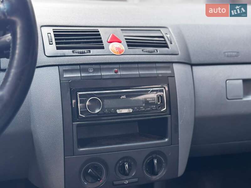 Хетчбек Skoda Fabia 2001 в Івано-Франківську