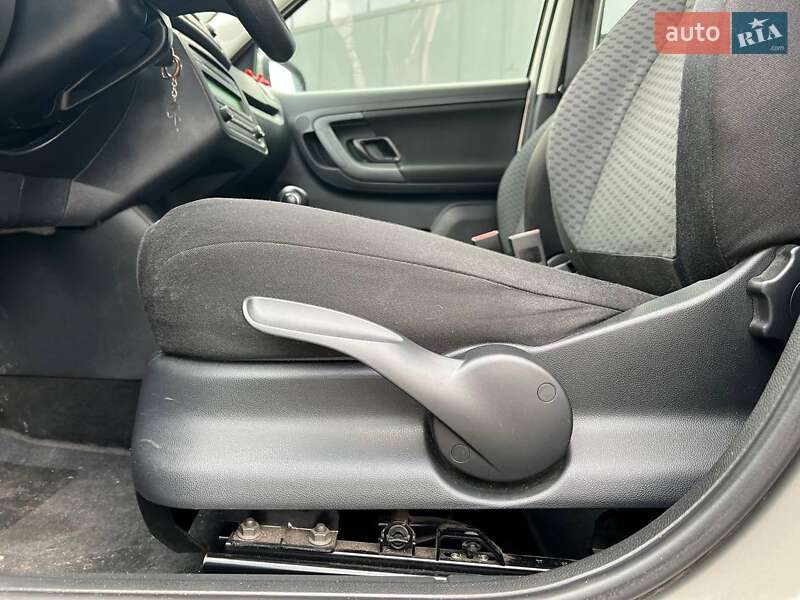 Універсал Skoda Fabia 2010 в Львові