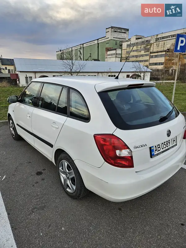 Skoda Fabia 2008 VIN TMBGC25J693117936 фото оголошення 5 з 49