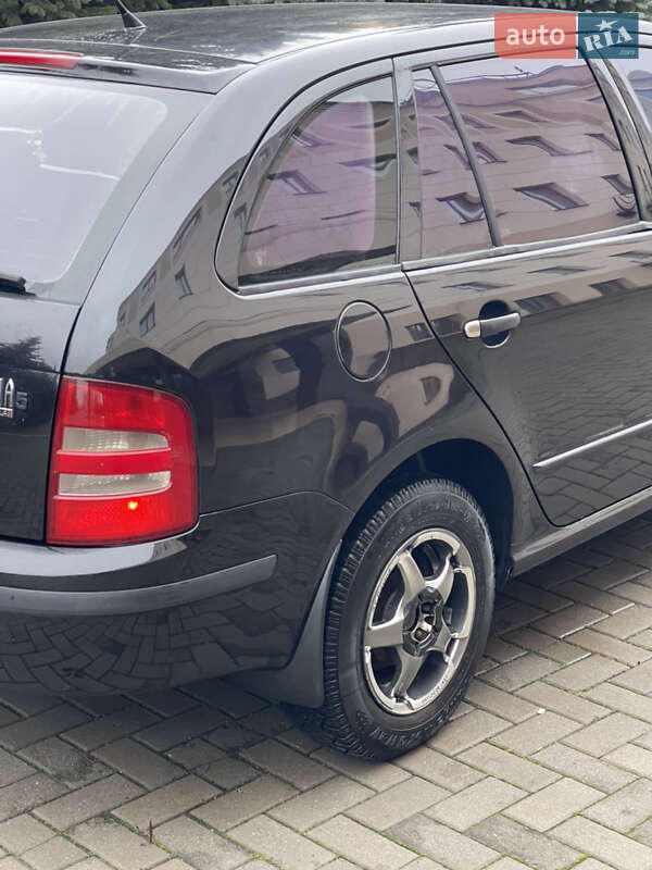 Універсал Skoda Fabia 2001 в Харкові