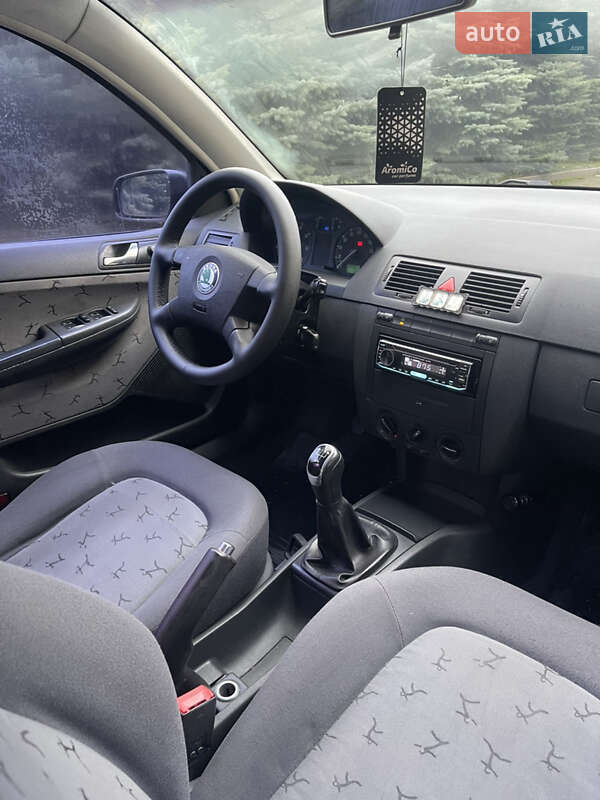 Універсал Skoda Fabia 2001 в Харкові