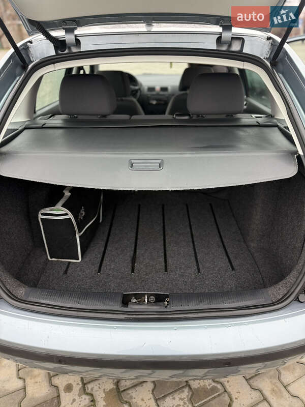 Універсал Skoda Fabia 2004 в Нововолинську