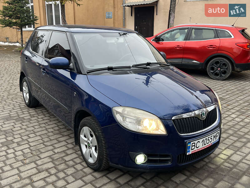 Хэтчбек Skoda Fabia 2007 в Львове