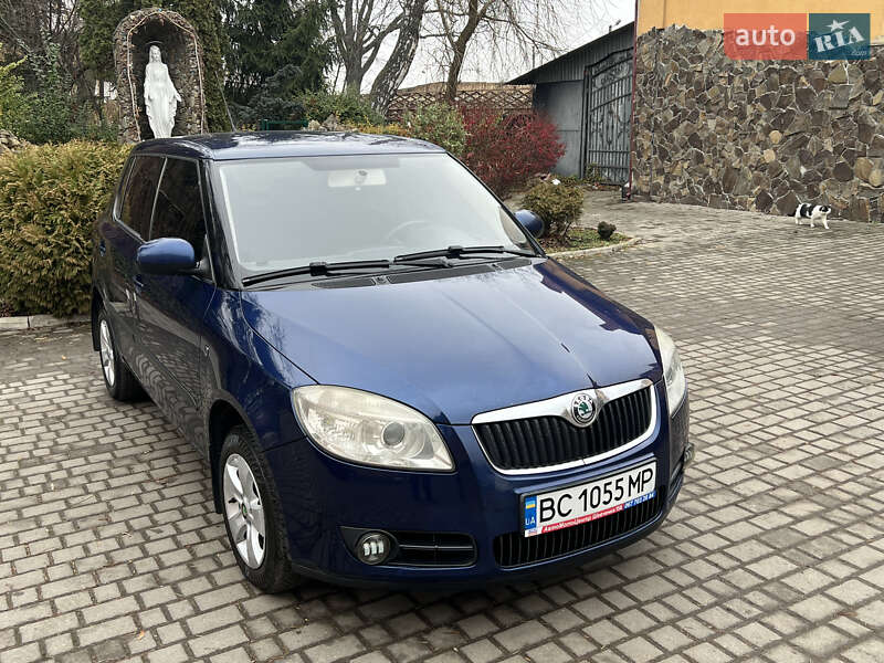Хэтчбек Skoda Fabia 2007 в Львове