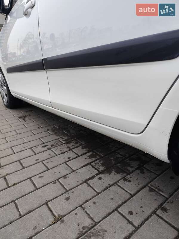 Универсал Skoda Fabia 2008 в Белой Церкви