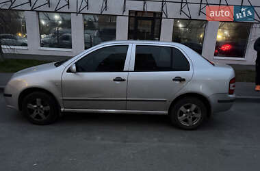Седан Skoda Fabia 2007 в Києві