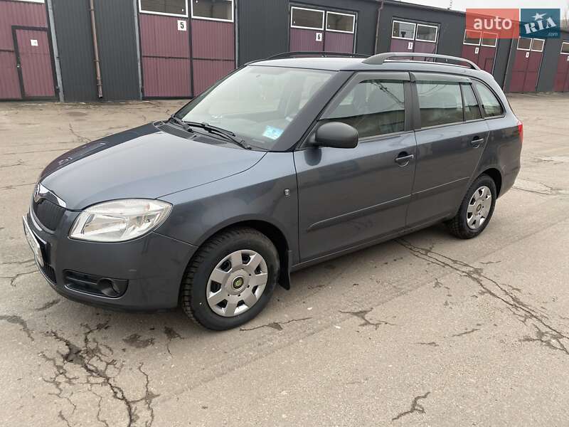 Универсал Skoda Fabia 2009 в Чернигове