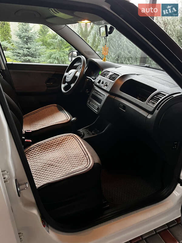 Хэтчбек Skoda Fabia 2010 в Одессе