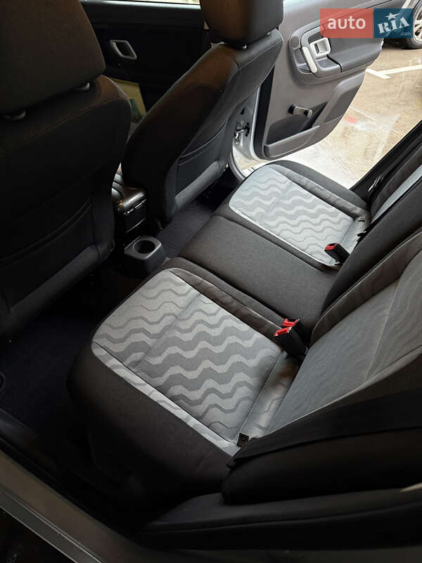 Универсал Skoda Fabia 2009 в Виннице