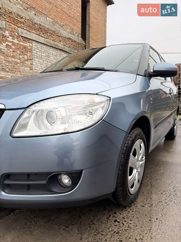 Хетчбек Skoda Fabia 2010 в Луцьку фото 9 Хетчбек Skoda Fabia 2010 в Луцьку