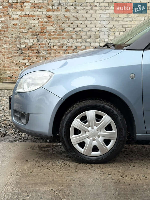 Хетчбек Skoda Fabia 2010 в Луцьку фото 14 Хетчбек Skoda Fabia 2010 в Луцьку