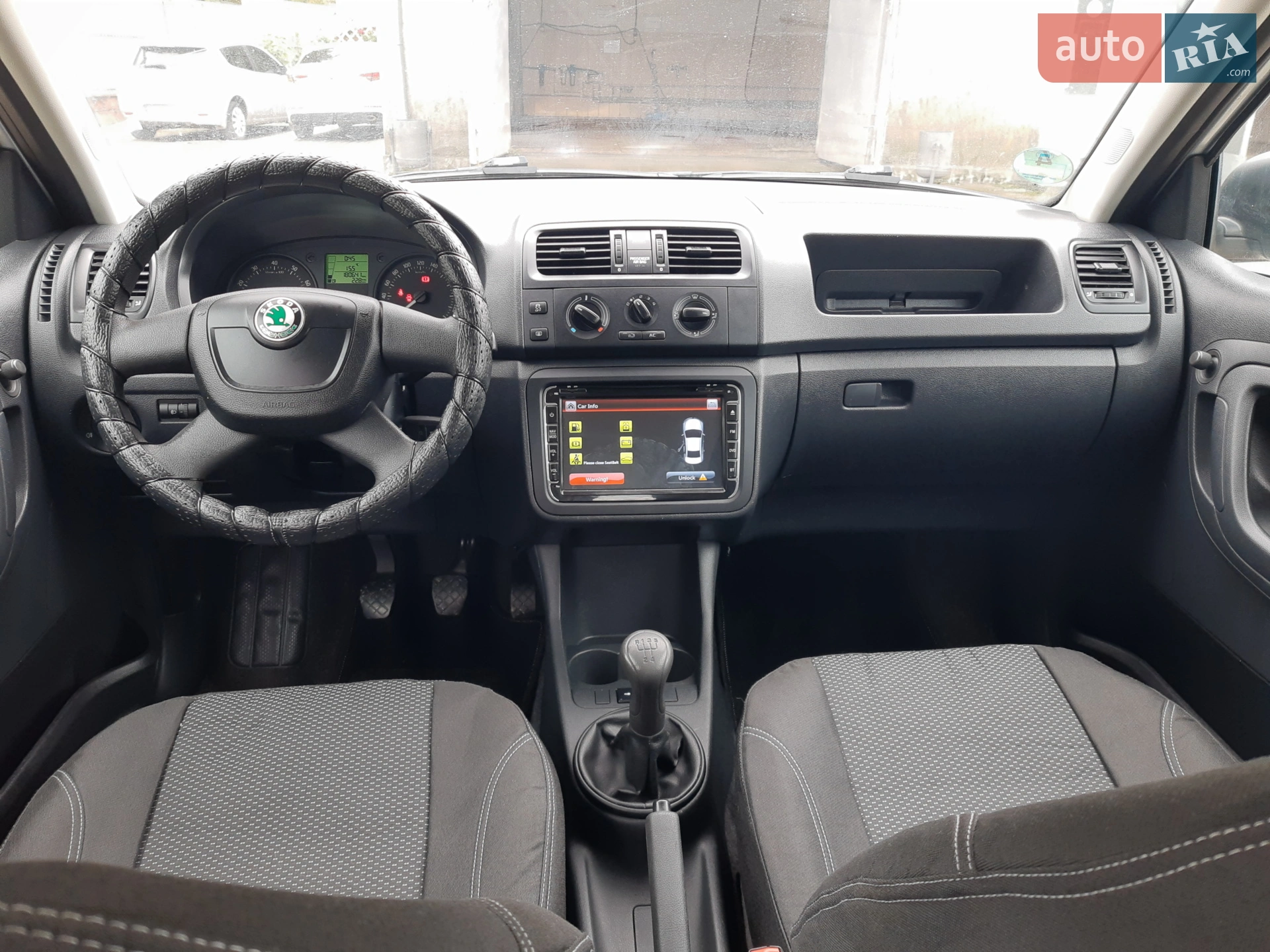 2011 Skoda Fabia - мініатюра 16