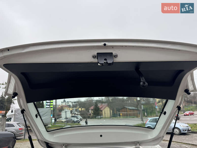 Універсал Skoda Fabia 2012 в Львові фото 14 Універсал Skoda Fabia 2012 в Львові