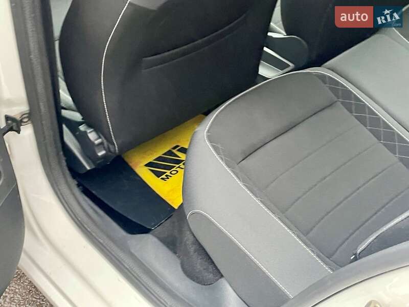 Универсал Skoda Fabia 2021 в Киеве