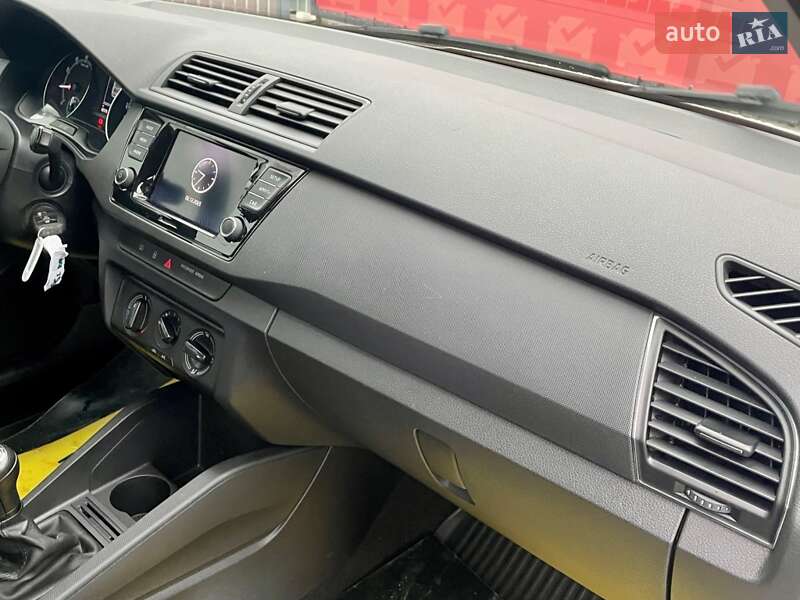 Универсал Skoda Fabia 2021 в Киеве