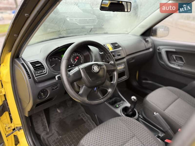 Хетчбек Skoda Fabia 2012 в Києві фото 15 Хетчбек Skoda Fabia 2012 в Києві