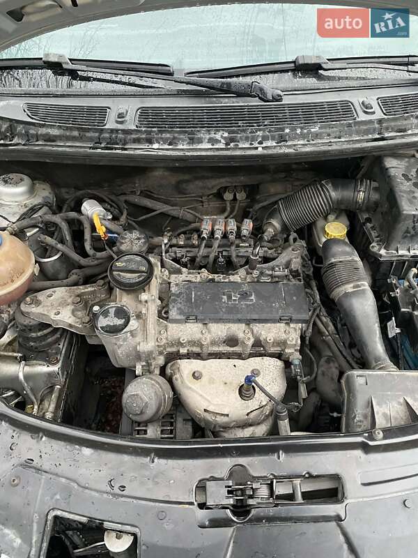 Хэтчбек Skoda Fabia 2008 в Житомире