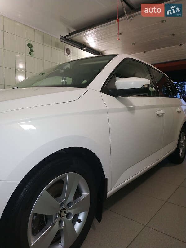 Универсал Skoda Fabia 2016 в Южноукраинске