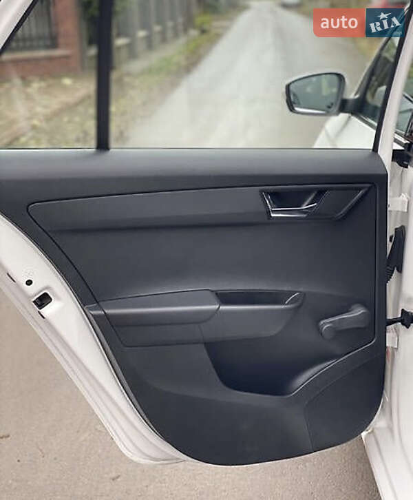 Универсал Skoda Fabia 2016 в Южноукраинске