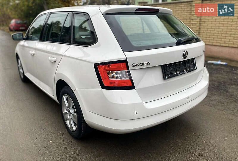 Универсал Skoda Fabia 2016 в Южноукраинске