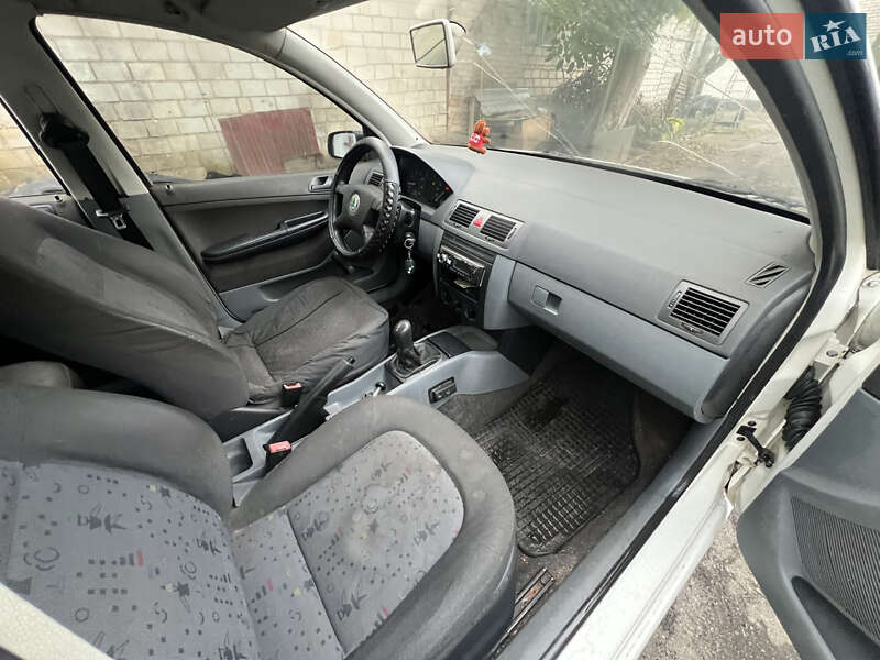 Универсал Skoda Fabia 2003 в Белой Церкви