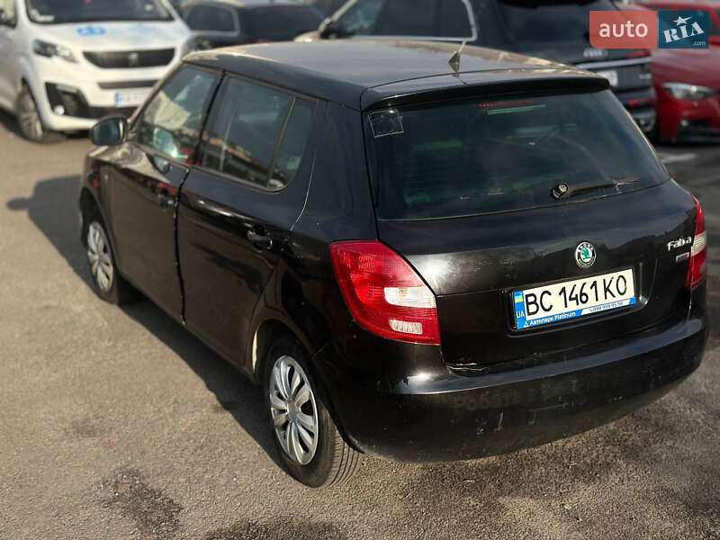Хетчбек Skoda Fabia 2011 в Львові