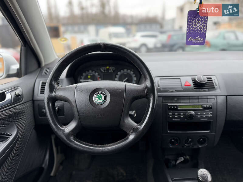 Универсал Skoda Fabia 2007 в Ровно фото 23 Универсал Skoda Fabia 2007 в Ровно