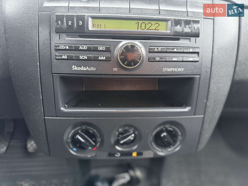 Универсал Skoda Fabia 2007 в Ровно фото 28 Универсал Skoda Fabia 2007 в Ровно