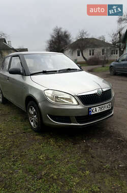 Хэтчбек Skoda Fabia 2012 в Чернигове