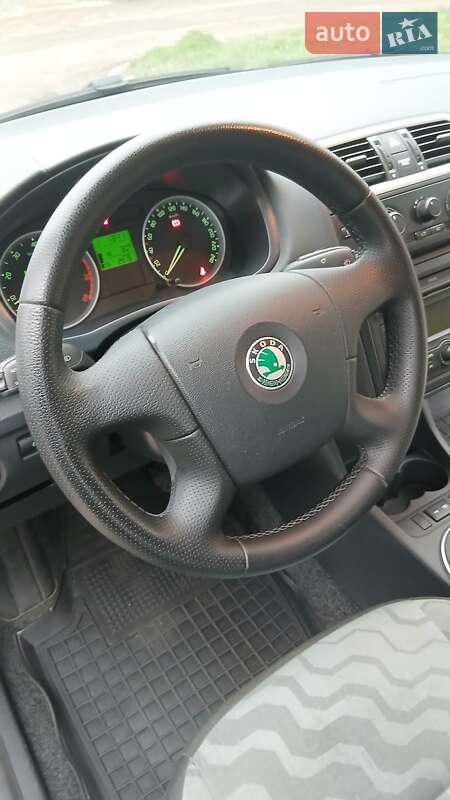 Универсал Skoda Fabia 2008 в Умани фото 16 Универсал Skoda Fabia 2008 в Умани