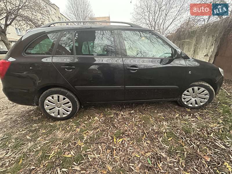 Универсал Skoda Fabia 2008 в Каменец-Подольском