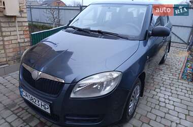Хэтчбек Skoda Fabia 2008 в Тульчине
