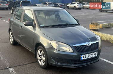 Хэтчбек Skoda Fabia 2014 в Киеве