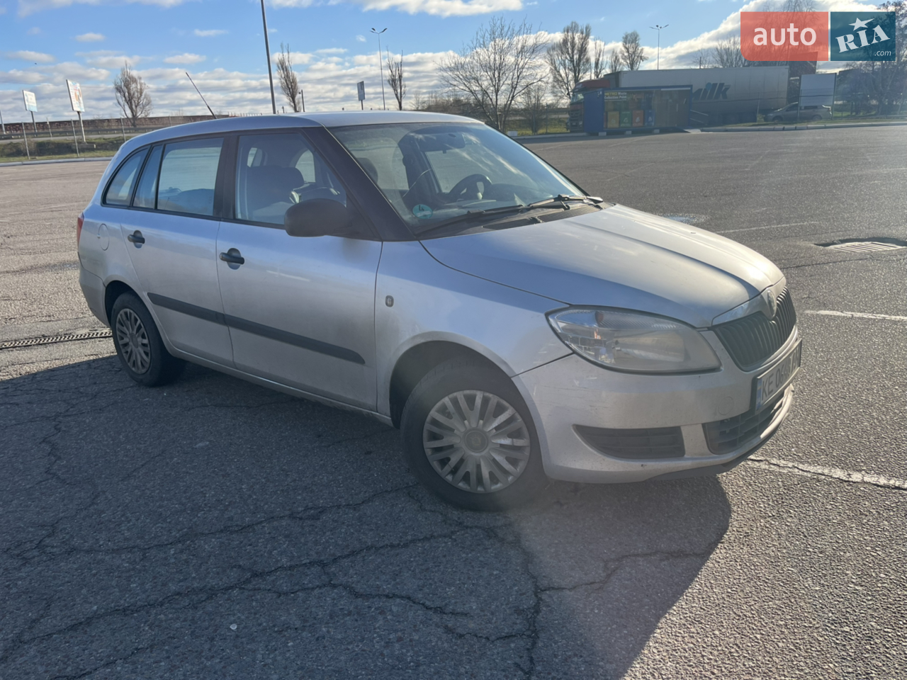2013 Skoda Fabia - мініатюра 20