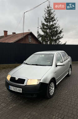 Седан Skoda Fabia 2002 в Рава-Русской
