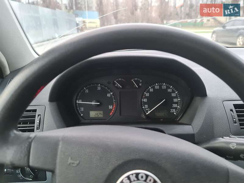Универсал Skoda Fabia 2002 в Черкассах