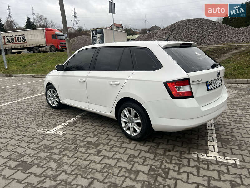 Универсал Skoda Fabia 2015 в Львове