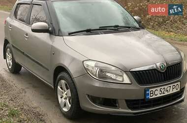 Хэтчбек Skoda Fabia 2012 в Жовкве