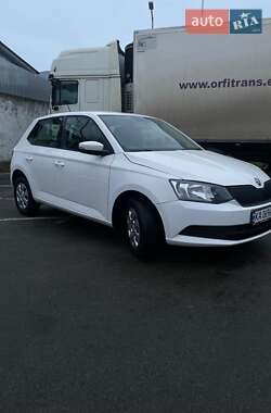 Хэтчбек Skoda Fabia 2017 в Киеве