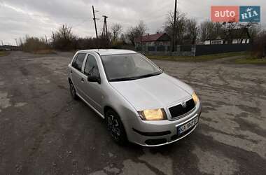 Хэтчбек Skoda Fabia 2004 в Мирополе