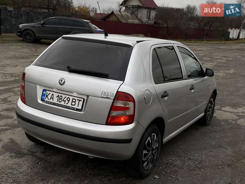Хэтчбек Skoda Fabia 2004 в Мирополе фото 4 Хэтчбек Skoda Fabia 2004 в Мирополе