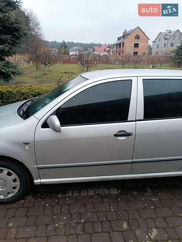 Універсал Skoda Fabia 2001 в Львові