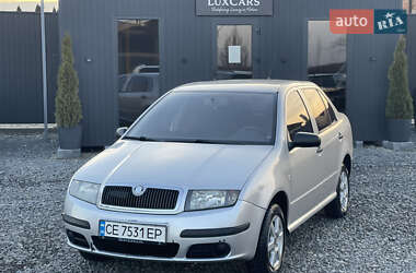 Седан Skoda Fabia 2004 в Чернівцях