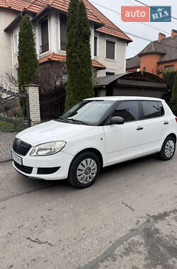 Хетчбек Skoda Fabia 2013 в Києві