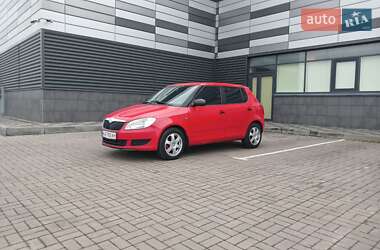 Хэтчбек Skoda Fabia 2011 в Черкассах
