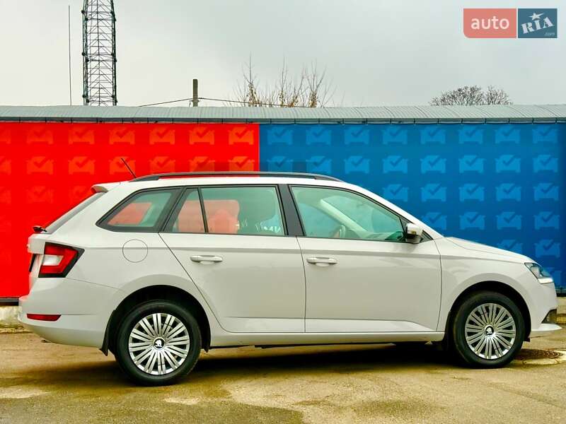 Универсал Skoda Fabia 2021 в Киеве