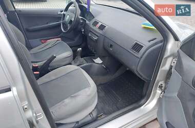 Седан Skoda Fabia 2004 в Калуші