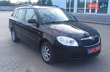 Универсал Skoda Fabia 2009 в Житомире
