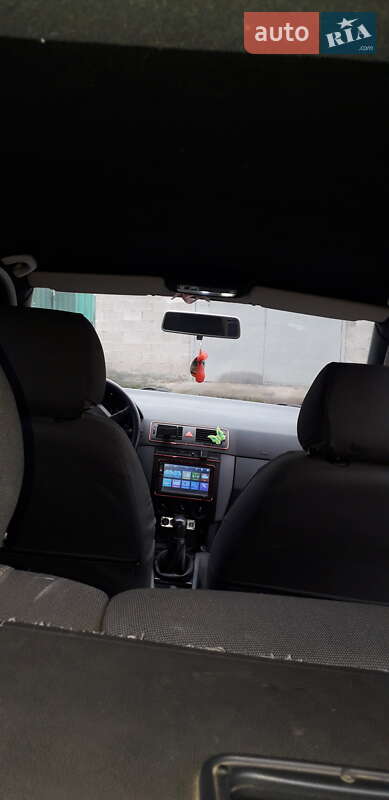 Универсал Skoda Fabia 2002 в Сокале