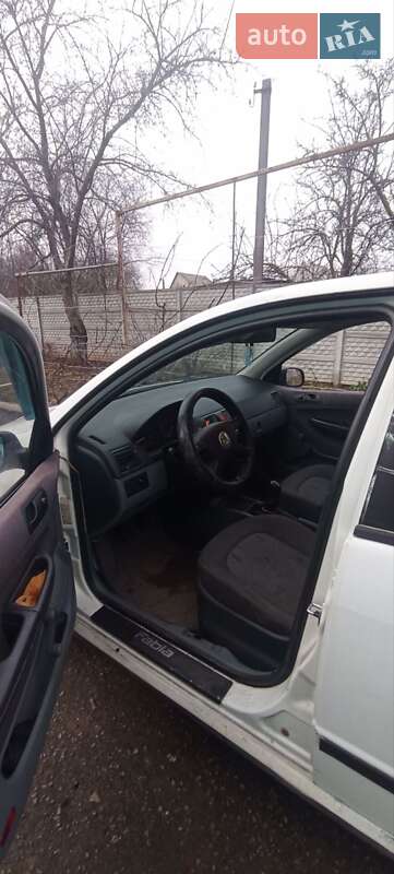 Універсал Skoda Fabia 2002 в Брусилові